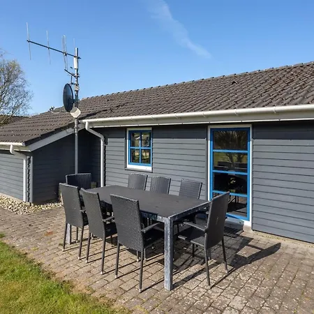 Martina - 560m To The Fjord By Interhome *